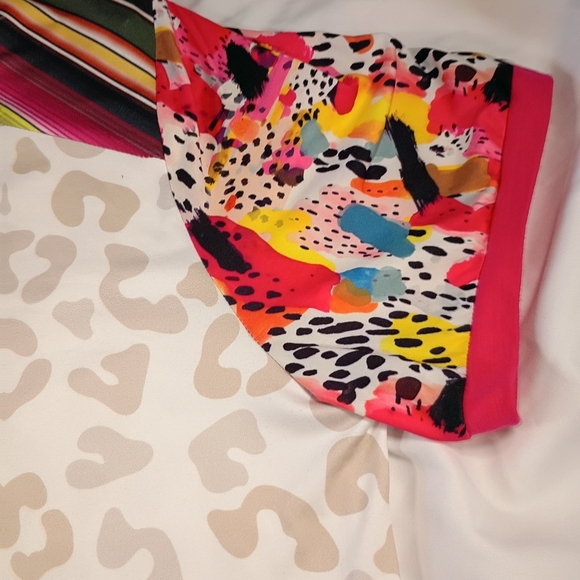 Sun Shine & Rodeos Leopard Print Short Sleeve Women's Tee - Picture 4 of 8